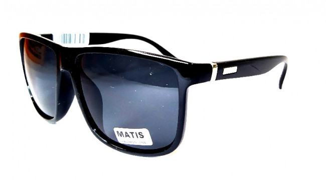 Очки солнцезащитные мужские пластик LB Matis R2209 18-136 С2 черные Очки солнцезащитные мужские пластик LB Matis R2209 18-136 С2 черные